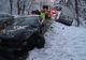 Accident la ieșire din Suceava spre Ipotești. Trei autovehicule au fost avariate FOTO