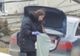 Și-a abandonat mașina plină cu țigări de contrabandă după ce a produs un accident rutier FOTO