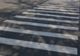 Un șofer a lovit o femeie pe trecerea de pietoni, apoi a părăsit locul accidentului