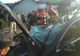 O persoană a ajuns în comă la spital după ce autoturismul în care se afla a intrat în coliziune cu o autoutilitară staționată FOTO