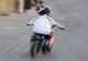 Fetiță de 8 ani, pe bicicletă, accidentată pe o stradă din Frasin