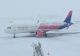 Aeroportul din Suceava, ÎNCHIS temporar din cauza vremii extreme: "Echipele de deszăpezire intervin nonstop"